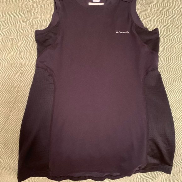 Columbia Workout Top - Picture 2 of 3